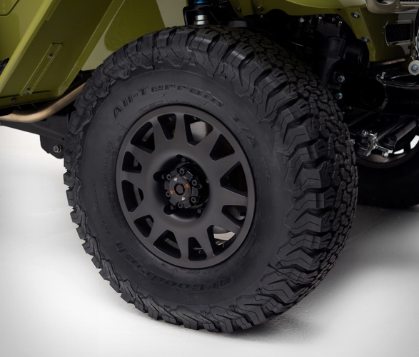 land-cruiser-signature-g45-s-9.jpg