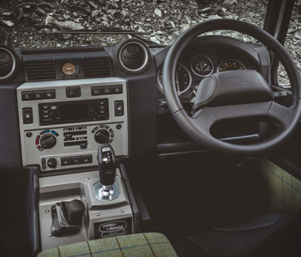 land-rover-classic-defender-works-v8-islay-edition-3.jpg | Image