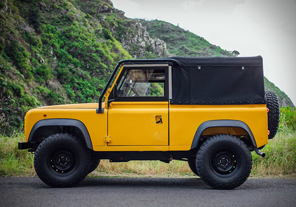 land-rover-d90-11.jpg
