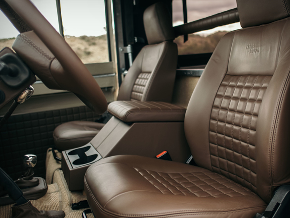 land-rover-d90-heritage-10.jpg