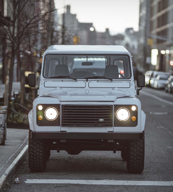 land-rover-defender-90-fuji-white-3.jpg | Image