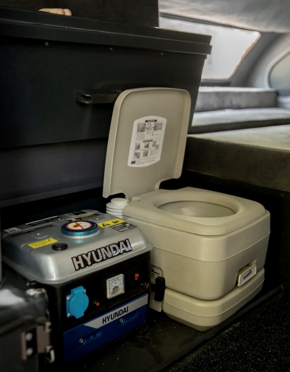 land-rover-defender-camper-8.jpg