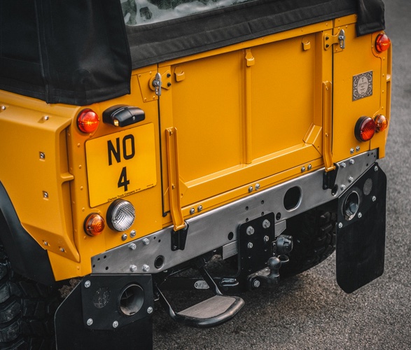 land-rover-defender-flying-huntsman-4.jpg | Image