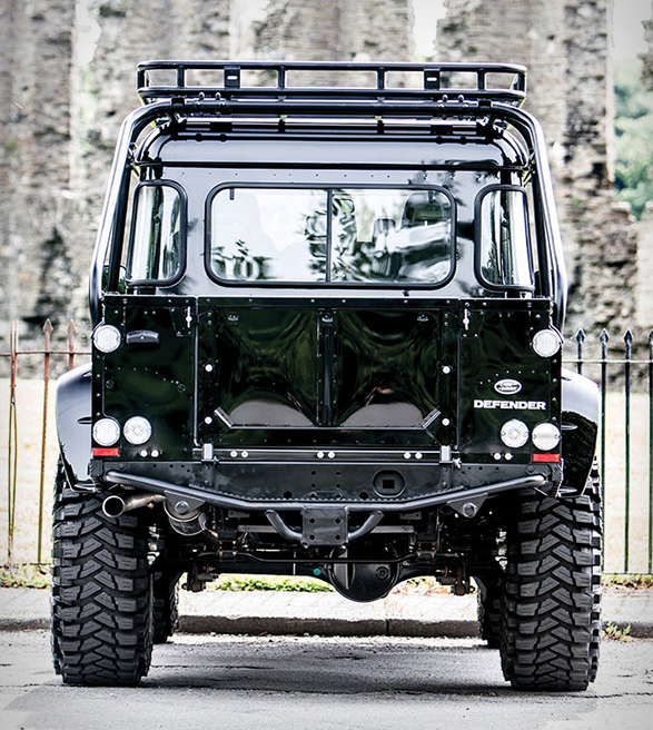 land-rover-defender-svx-spectre-8.jpg