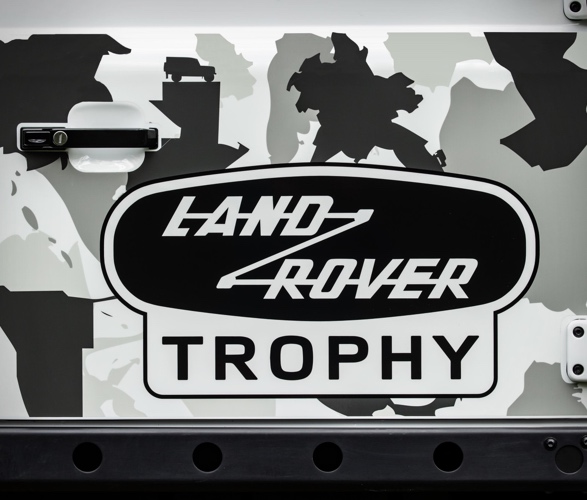 land-rover-defender-works-v8-trophy-ii-6.jpg