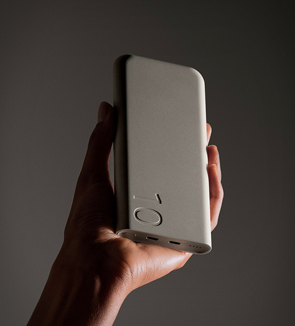 LAYER x Samsung Battery Pack