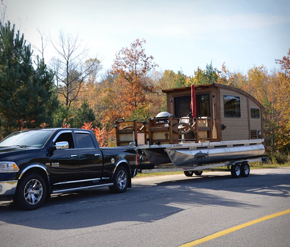 le-koroc-tiny-house-boat-8.jpg