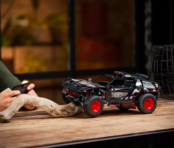 lego-audi-rs-q-e-tron-5.jpeg | Image