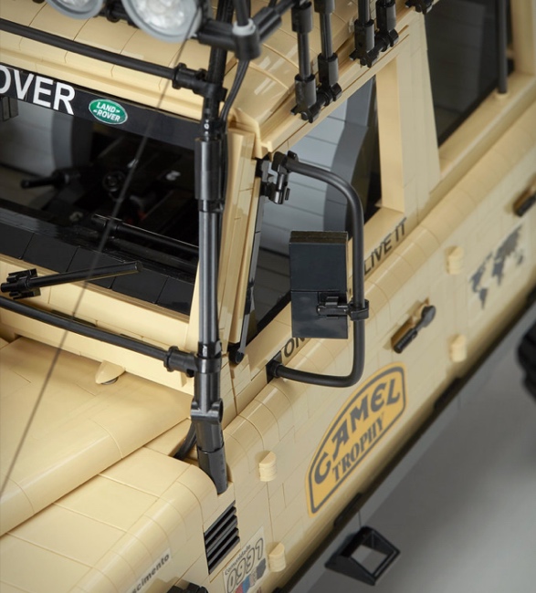 lego-land-rover-defender-110-3.jpg | Image