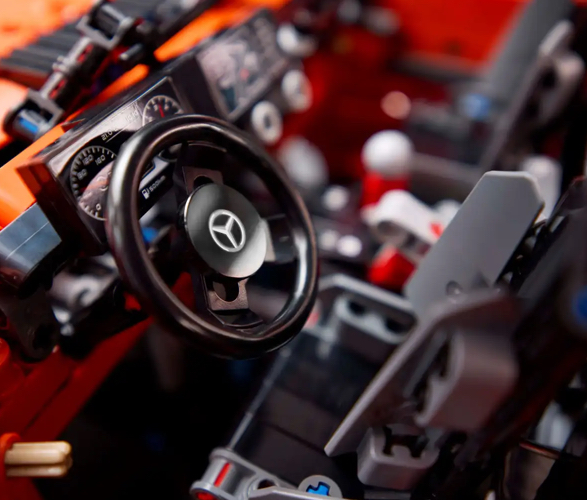 lego-technic-mercedes-g-500-5.jpg