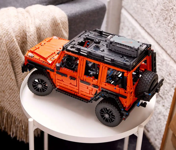 lego-technic-mercedes-g-500-7.jpg