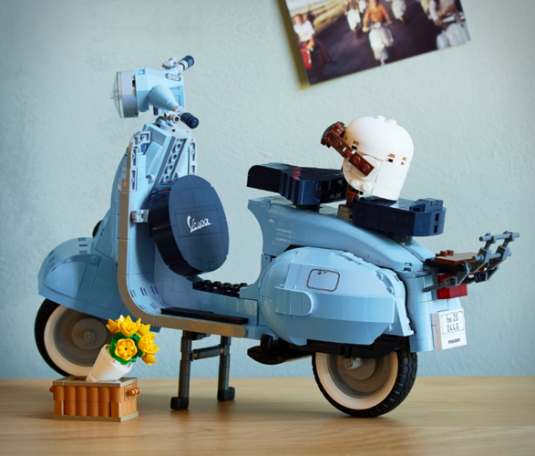 lego-vespa-125-1.jpg | Image