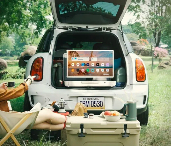 lg-stanbyme-go-27-inch-suitcase-tv-8.jpeg