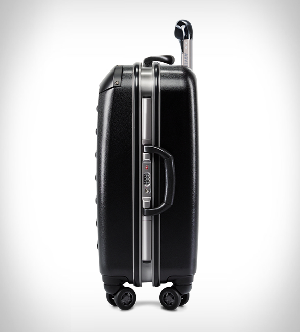 lifepack-carry-on-closet-3.jpg | Image