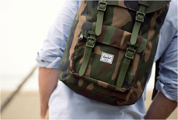 Little America Backpack Camo