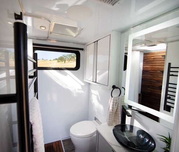 living-vehicle-2023-7.jpg