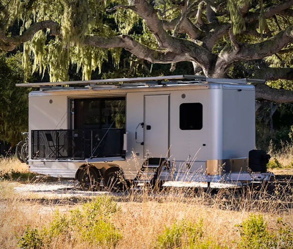 living-vehicle-hd24-travel-trailer-1.jpeg | Image