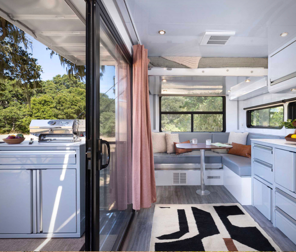 living-vehicle-hd24-travel-trailer-2.jpeg | Image