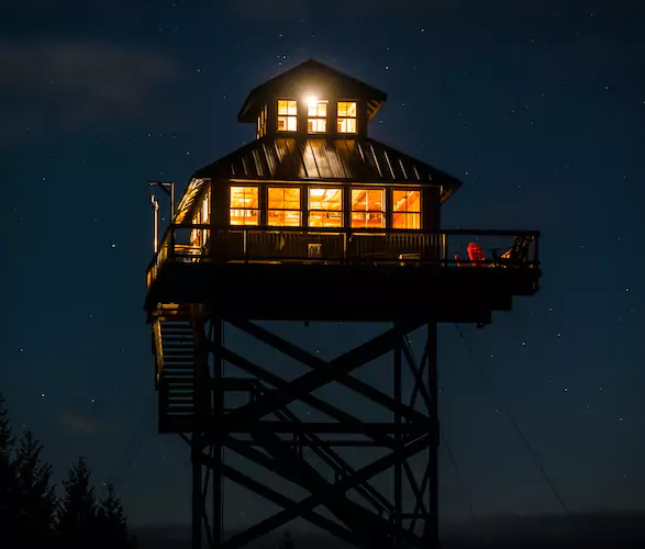 lookout-tower-cabin-12.jpg