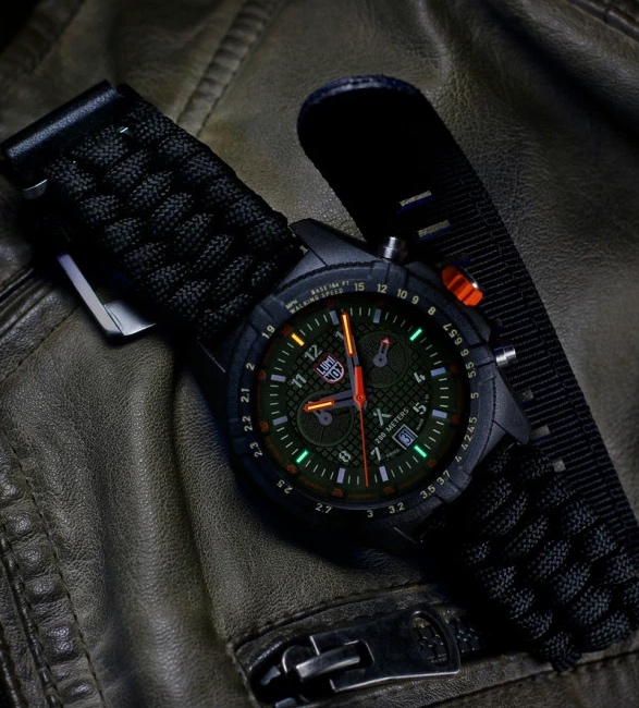 luminox-bear-grylls-collection-10.jpg