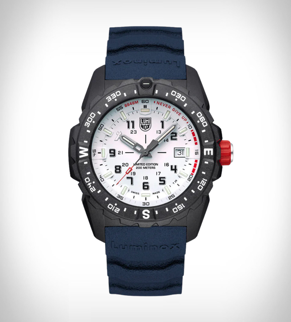 luminox-bear-grylls-mountain-series-7.jpeg