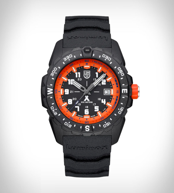 luminox-bear-grylls-mountain-series-9.jpeg