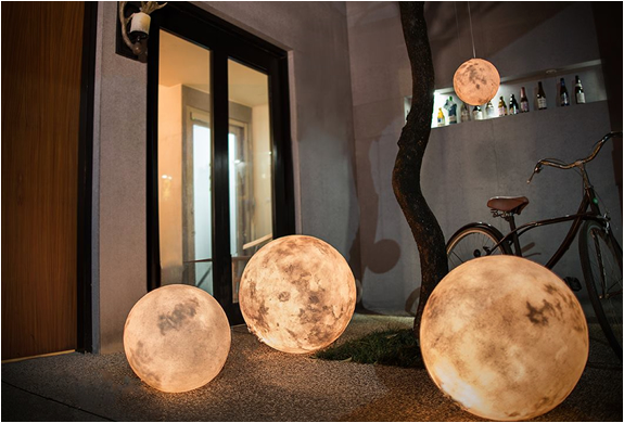 luna-moon-lantern-2.jpg | Image