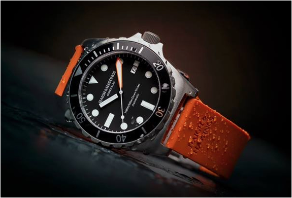 m2-diver-haigh-hastings-4.jpg | Image