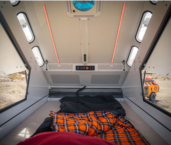 mammoth-overland-hardsided-rooftop-tent-3.jpg | Image