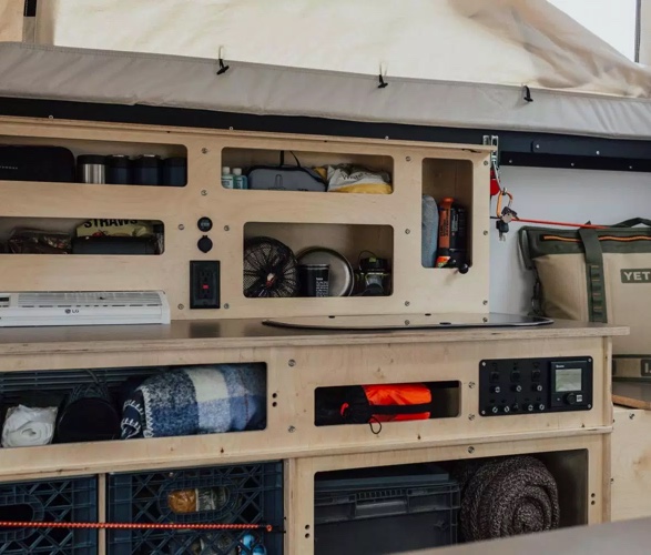 mantis-camper-9.jpg
