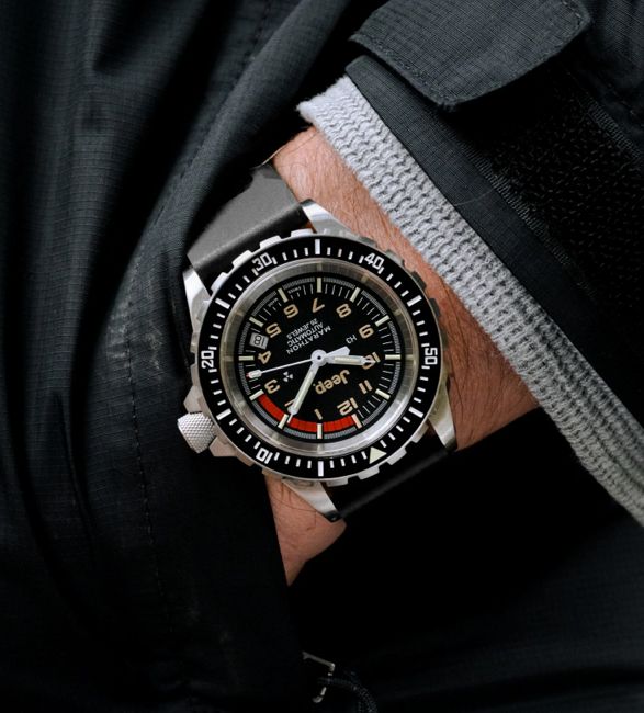 marathon-jeep-watch-5.jpg | Image