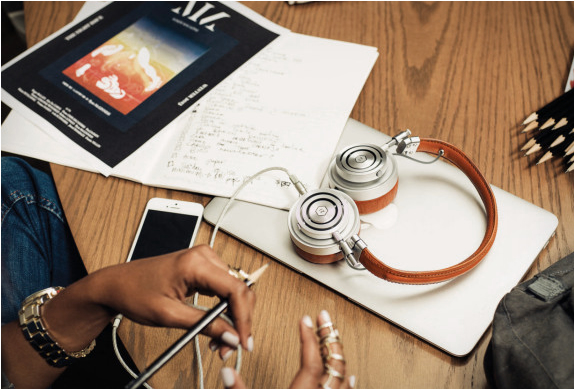 master-dynamic-headphones-5.jpg | Image