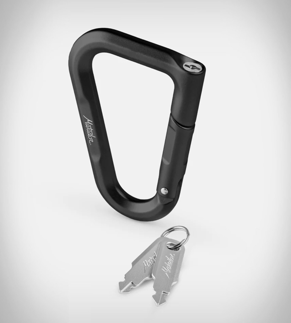 matador-betalock-locking-travel-carabiner-3.jpeg | Image