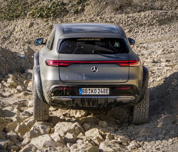 mercedes-ecq-4x4-9.jpg