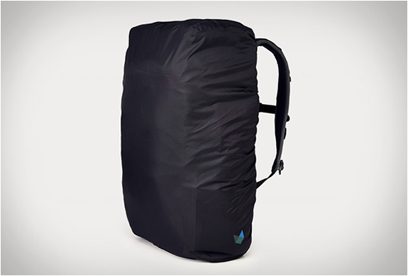 minaal-carry-on-bag-8.jpg