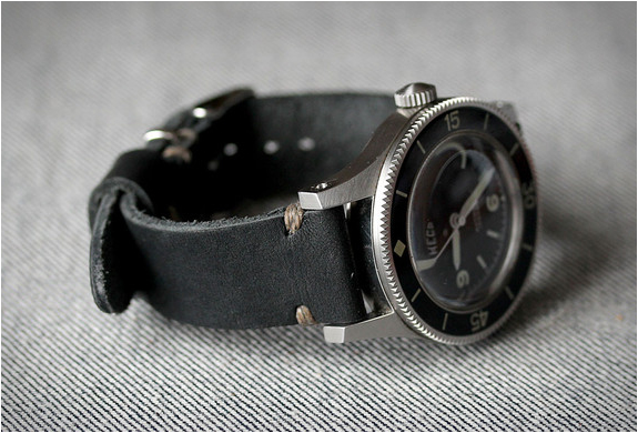 model-2-horween-straps-9.jpg