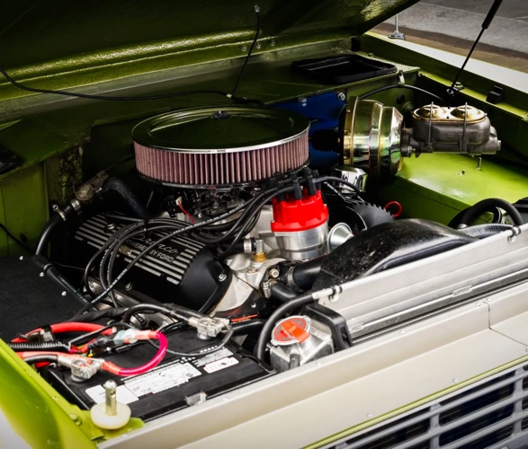 modified-1973-ford-bronco-11.jpg