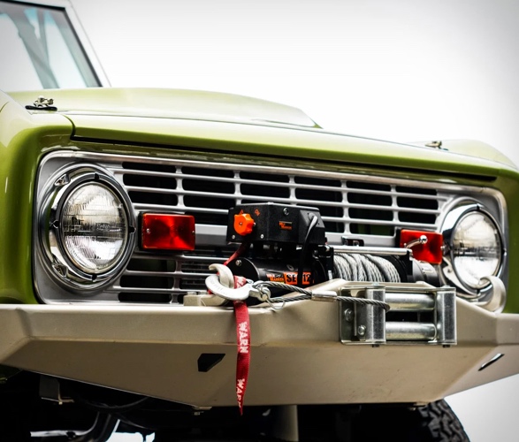 modified-1973-ford-bronco-6.jpg