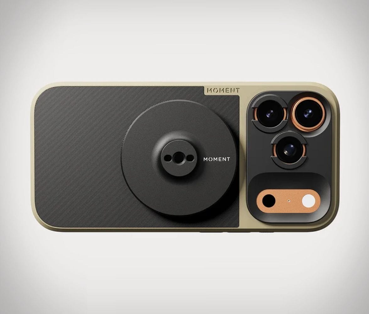 moment-magforce-ii-phone-mounts-2.jpg | Image