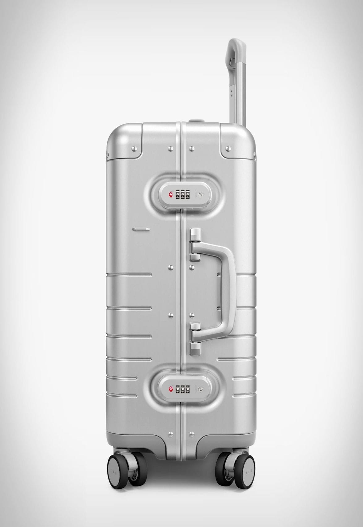 monos-aluminum-carry-on-2.jpg | Image