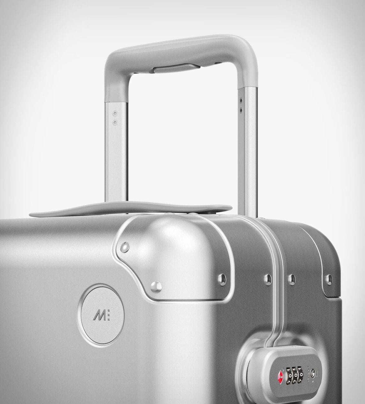 monos-aluminum-carry-on-3.jpg | Image