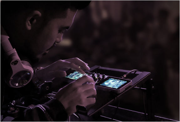 Monster Go-dj Portable Mixer