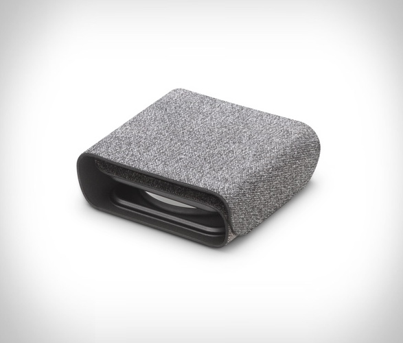 mophie-3-in-1-travel-charger-5.jpg | Image