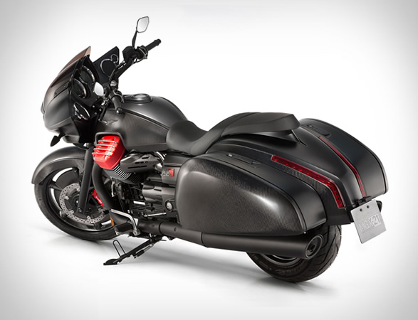 moto-guzzi-mgx-21-flying-fortress-8.jpg