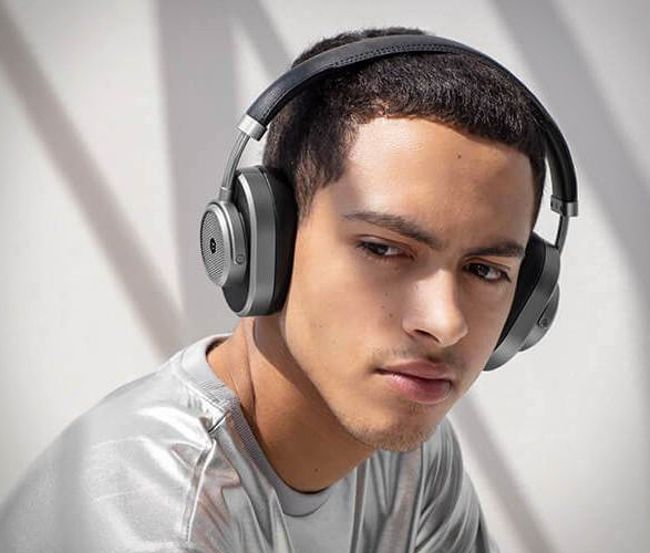 mw65-noise-cancelling-wireless-headphones-3.jpg | Image