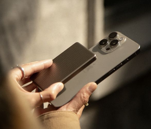 native-union-active-power-bank-2.jpg | Image