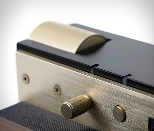 native-union-pr-01-speaker-6.jpg