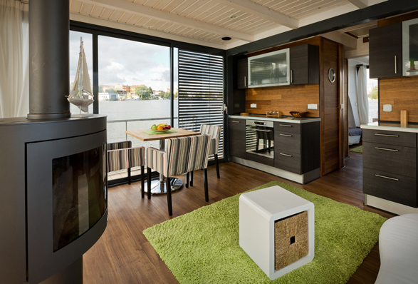 nautilus-houseboats-5.jpg | Image