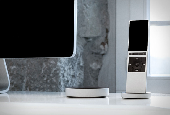 neeo-smart-remote-2.jpg | Image