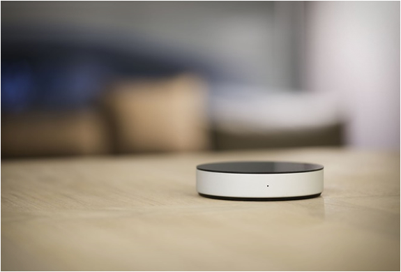 neeo-smart-remote-5.jpg | Image